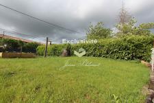 Belle villa de plain-pied avec piscine et dépendances