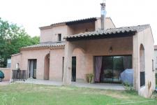 T4 de 93 m² avec terrasse et jardin