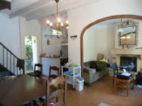 83 - VAR FERME SUR 4.4 hectares de terrains 