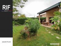 Maison 5 pièces de 150 m² avec piscine et jardin